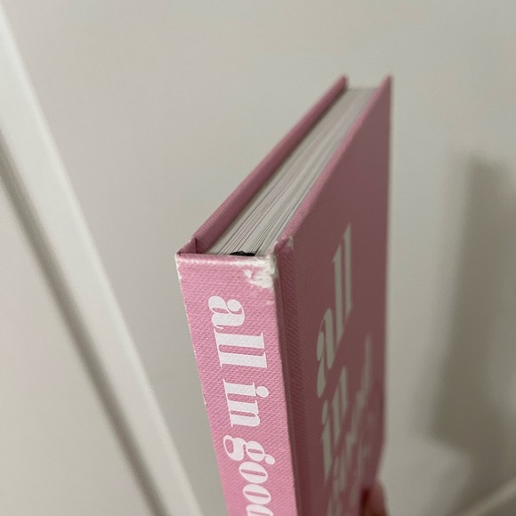 All in Good Taste, Kate Spade New York book ♠️💖 - Picture 3 of 7